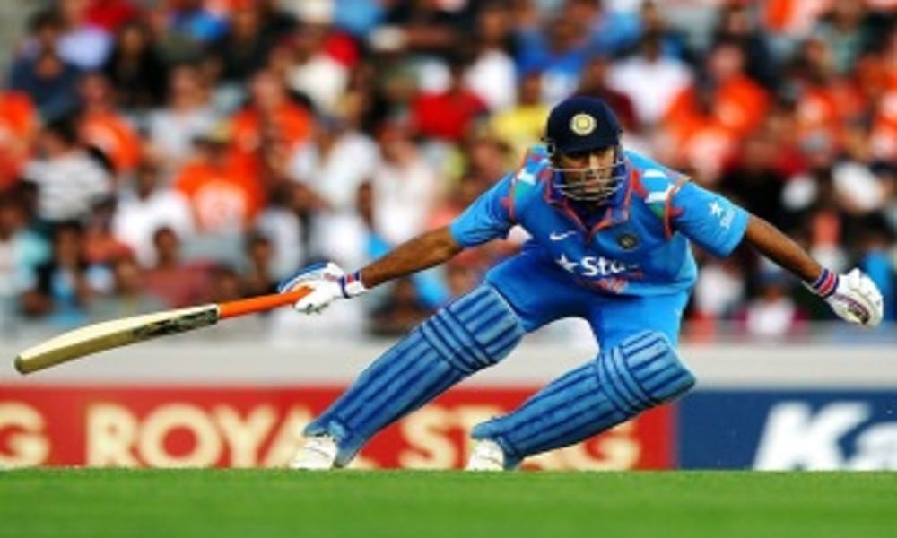   Team india former cricketer Sunil Gavaskar feels that Pointing finger at MS Dhoni is unfortunate