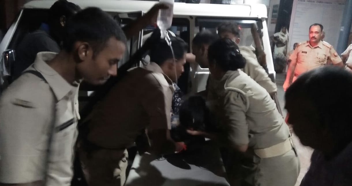 maid throwed to scarpio in azamgarh