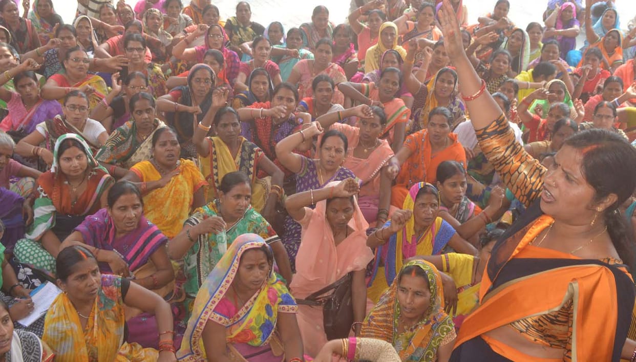 the protest of aanganbadi workers is countinued
