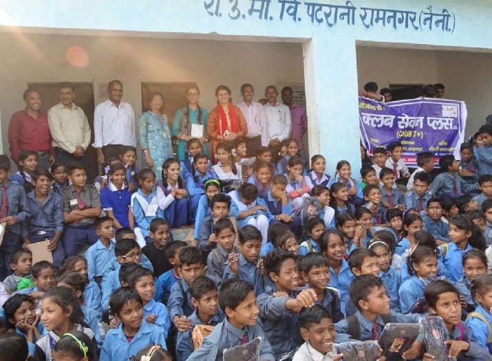 School children dress delivery