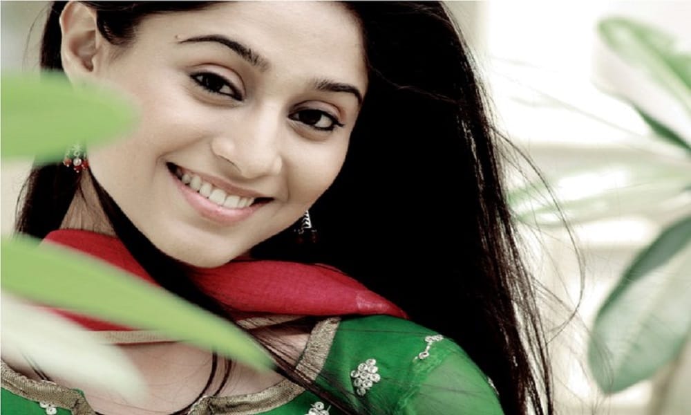 Navya fame actress Soumya Seth is pregnant!