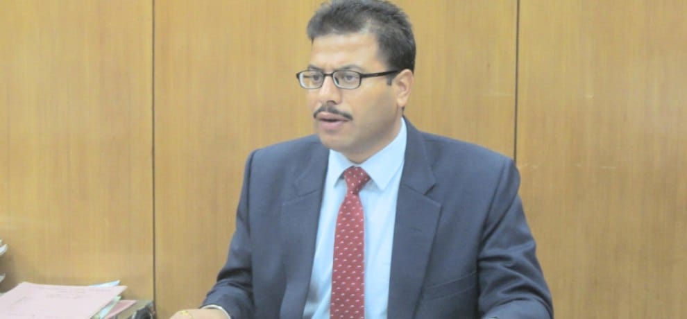 बुजुर्ग, दिव्यांग और बीमार लोग मतदान करने के लिए लाइनों में नहीं होंगे खड़े 