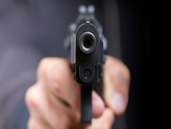 lawyer shot dead in broad daylight in Sultanpur