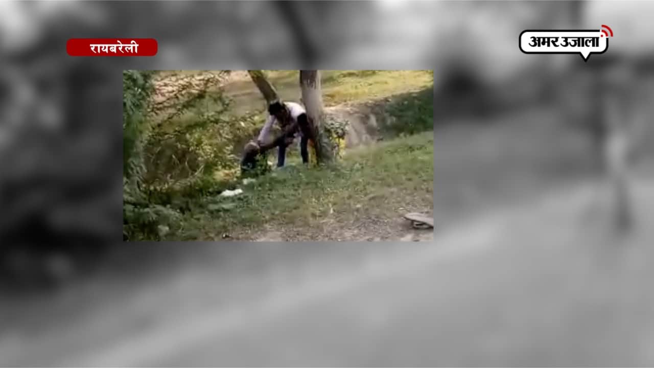 यहां महिला ने की बीच सड़क में पति की पिटाई