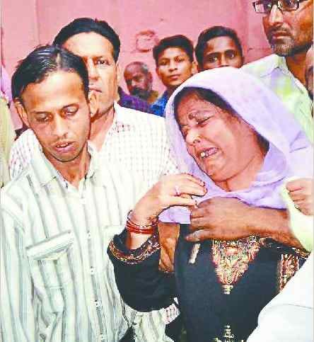 Daughter killed with daughter in hospital