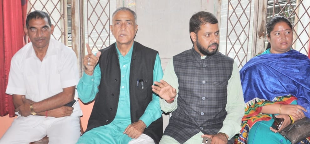 mandi bjp mandal threatens mass resignation on anil sharma case