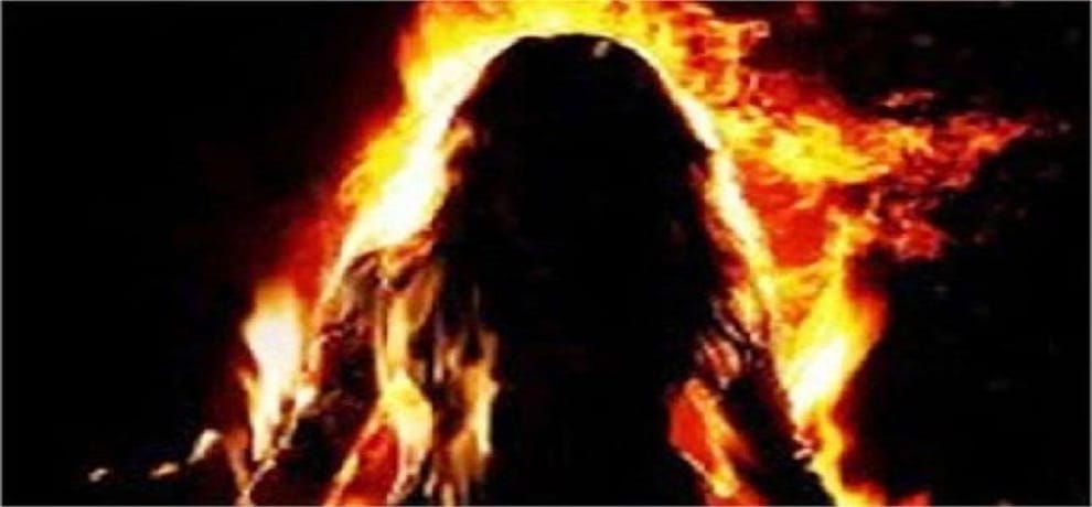 Threatened after gangrape, Gangrape victim Committed Suicide in Sant kabir Nagar