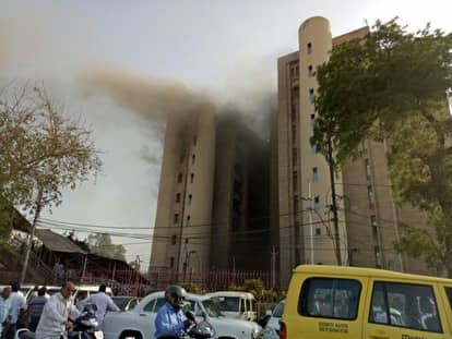 fire in offices in uttar pradesh.