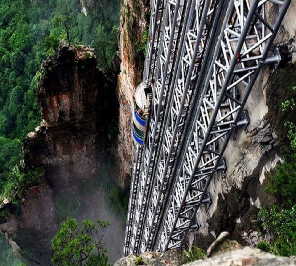 Hundred Dragons Elevator is the World’s tallest outdoor lift in China 