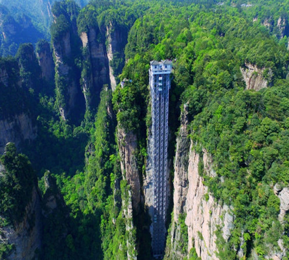 Hundred Dragons Elevator is the World’s tallest outdoor lift in China 