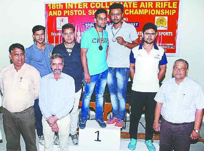 Shining on the gold targets Akshay