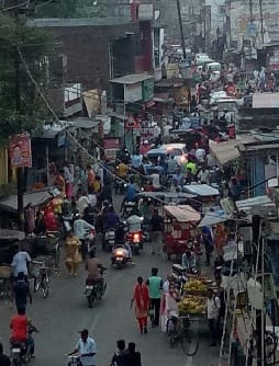 Traffic jams in Lalkuan