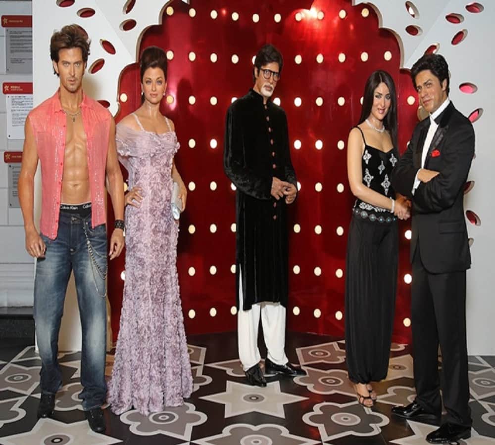 after  Amitabh Bachchan and  Salman Khan now Varun Dhawan's wax statue will show in Hong Kong museum