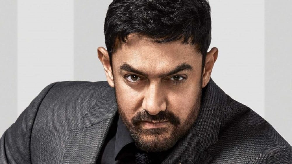 aamir khan use bathroom for meeting of ghajini and 3 idiots