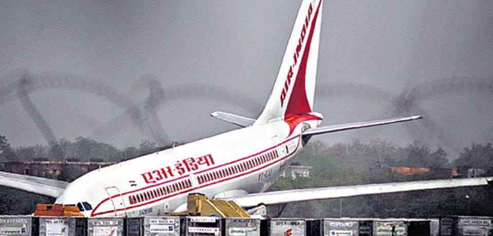 aircarft engine failures issue raises from past six years and question on aviation safety