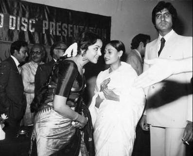 This is how Amitabh Bacchan wishes happy birthday to Hema malini