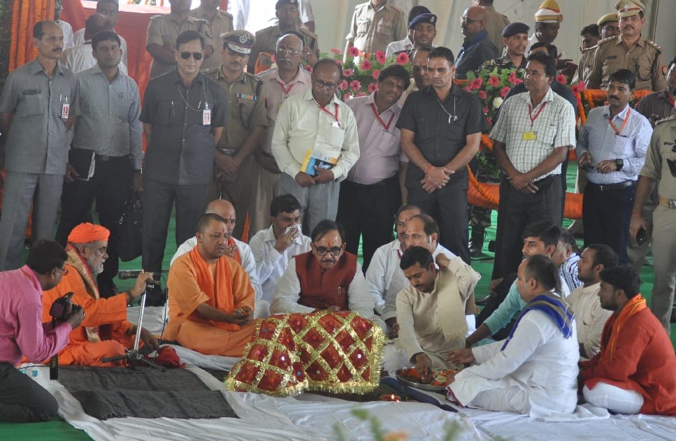 CM worshiped on the land of pipraich sugar mill