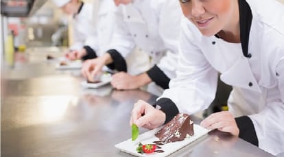man requests to chef to making food spicy he did this to him