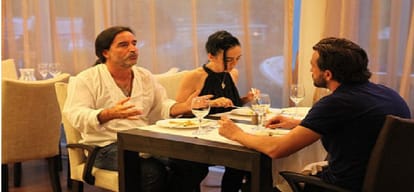 Here is Descendants of aliens this man met them before