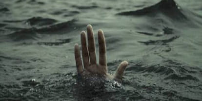  retired officer tried suicide written do not let sons touch corpse