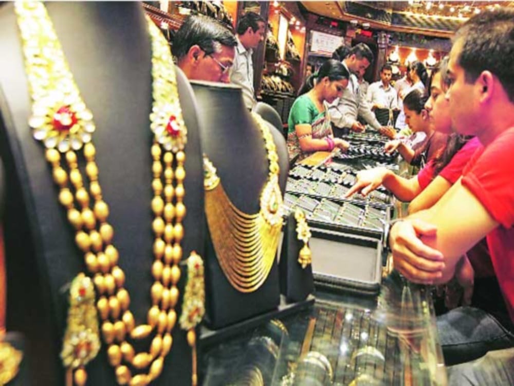 Dhanteras shubh muhurat for shopping
