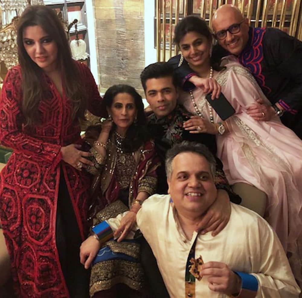 Navya Naveli Celebrates Diwali With Mom Shweta Nanda And Uncle Abhishek Bachchan 