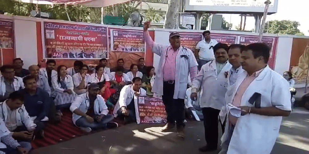Doctors warn of mass resignation, know why