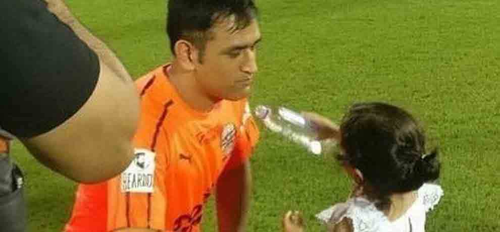 celebrity clasico 2017 virats team beat all stars football club 