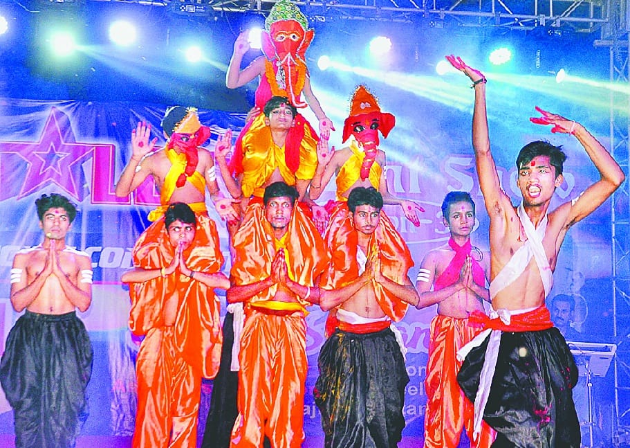 ग्रैंड फिनाले में चमके कलाकार