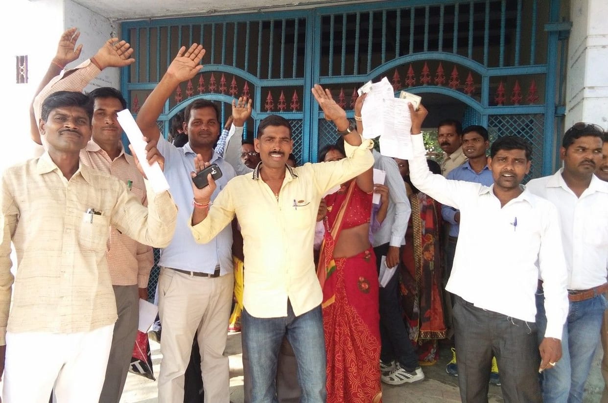 6028 ने छोड़ी यूपी टेट प्रवेश परीक्षा