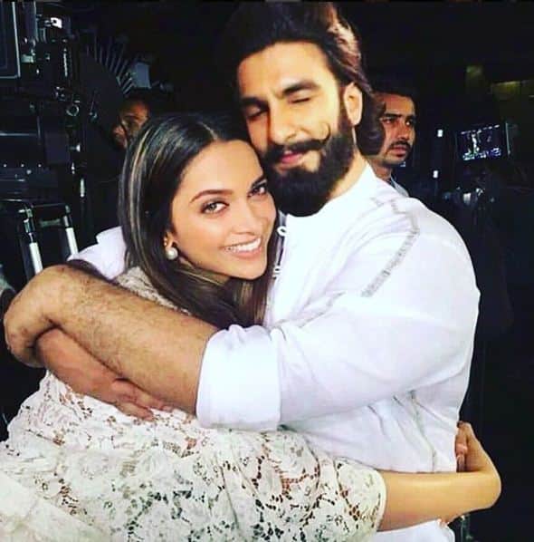 Ranveer Singh's reveals about his first kiss will make Deepika Padukone Jealous!