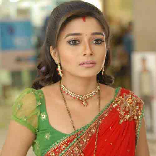 not hina khan now tina dutta plays a bold role in meena bazaar