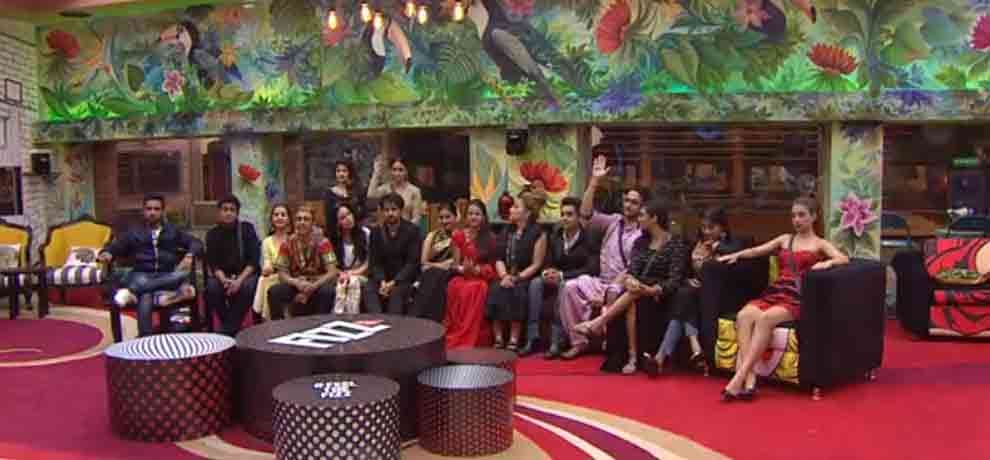 in bigg boss 11 akash dadlani lied about his identity