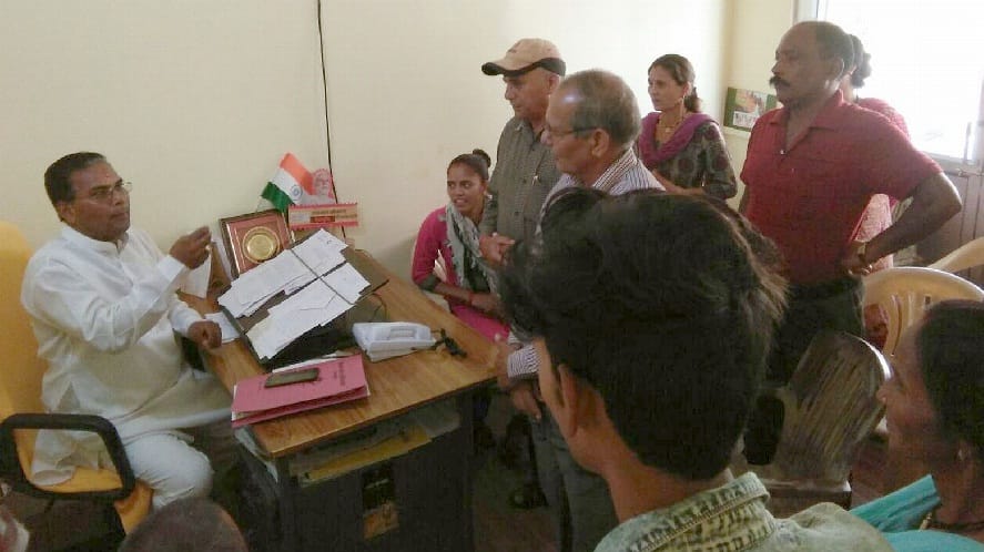 The villagers of Sikundra surrounded the assembly vice president