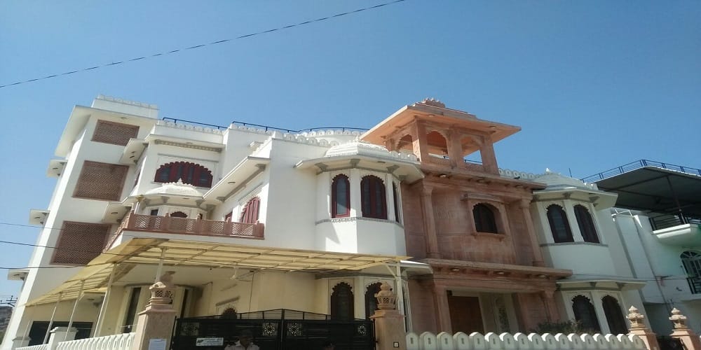 The BJP leader did not pay the home loan, after this his house seized