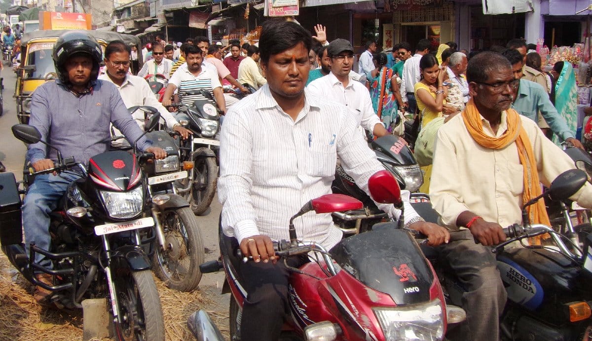 Struggles of the stranded passengers increased in jam