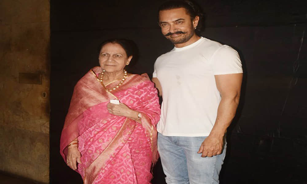 aamir khan organised a special screening of the movie secret superstar for his mother Zeenat Hussain