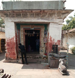 worst condition of Neelkantha temple