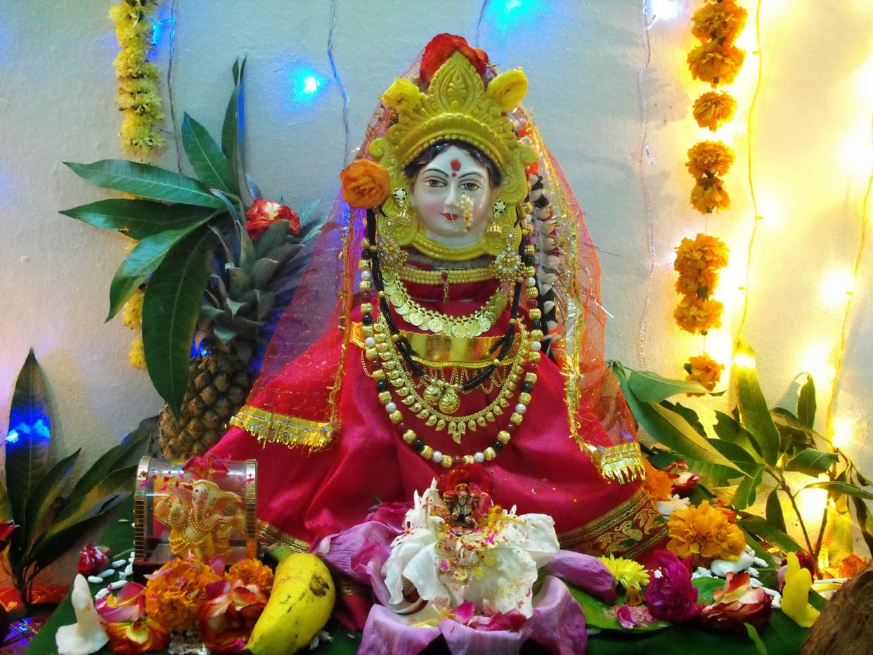 diwali 2017 use these 5 items during lakshmi puja