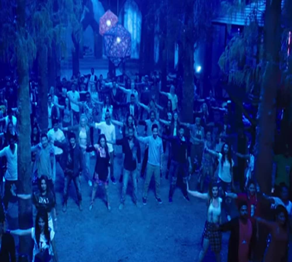 Film Golmaal again new song itna sannata kyun he bhai release