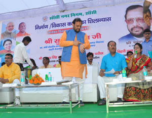 minister khanna say tajmahal is up proprty