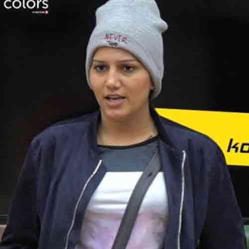 in bigg boss 11 sapna get faint in house during luxary budget task