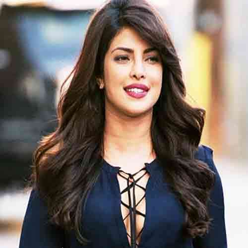 PRIYANKA CHOPRA WRAPS LIKE A ROCKSTAR IN THE VIDEO