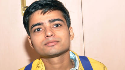 vishal gupta got Atul Maheshwari Journalism Gold Medal