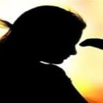 10th class girl student leaves Exam due to eve teasing in Meerut, says that they broke my hand for protesting