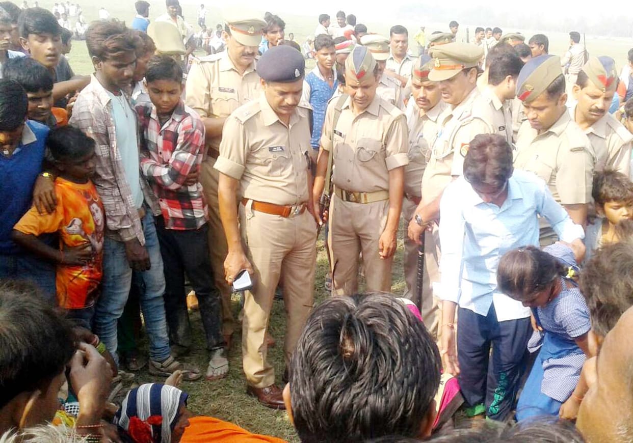 poorv pradhaan ke bhaee kee golee maarakar hatya