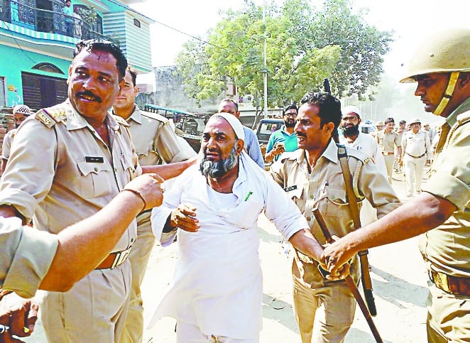 Burying in Noorpur to stop soil-laden Buggy