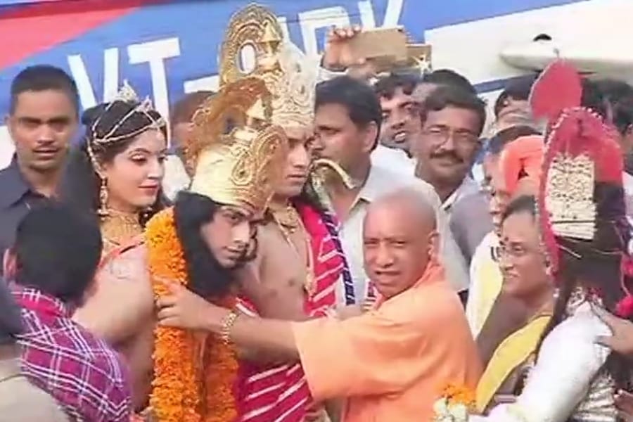 politics on ayodhya issue.