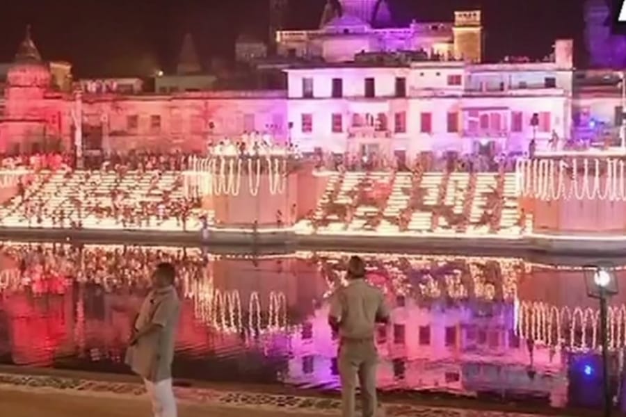 Grand celebration of diwali in ayodhya.