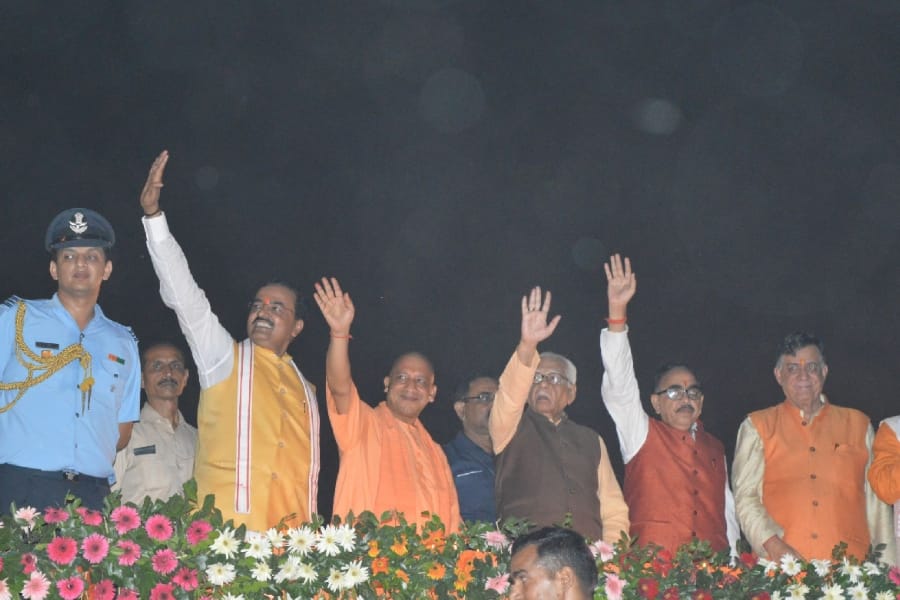 governor ram naik and yogi adityanath in ayodhya.